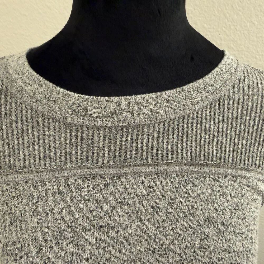 Maddie Style Long sleeve Sweater Sz M